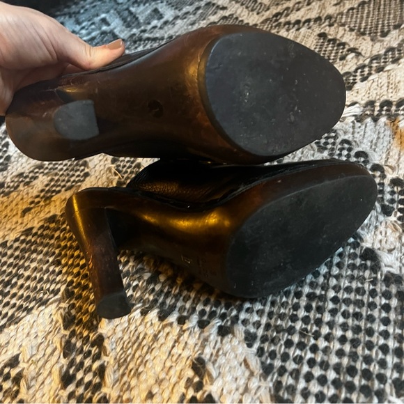 Gucci Clogs - Picture 5 of 12